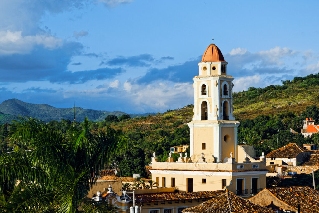 high-angle-shot-cityscape-with-colorful-historical-buildings-cuba