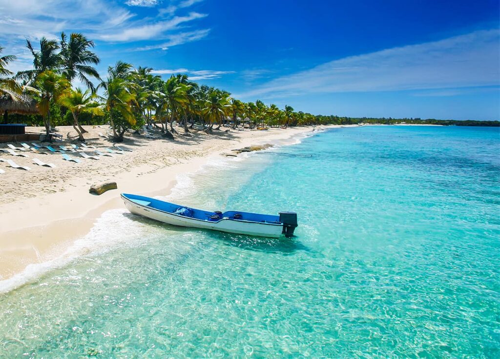 isla-catalina-republica-dominicana-costa-beach